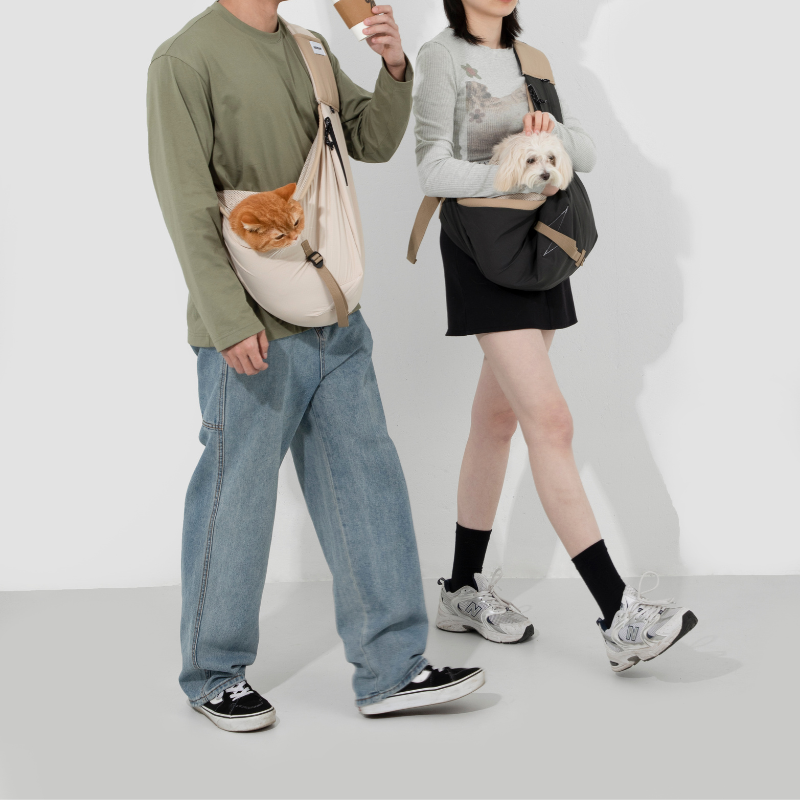 Ergonomic Portable Hands-Free Pet Sling Carrier