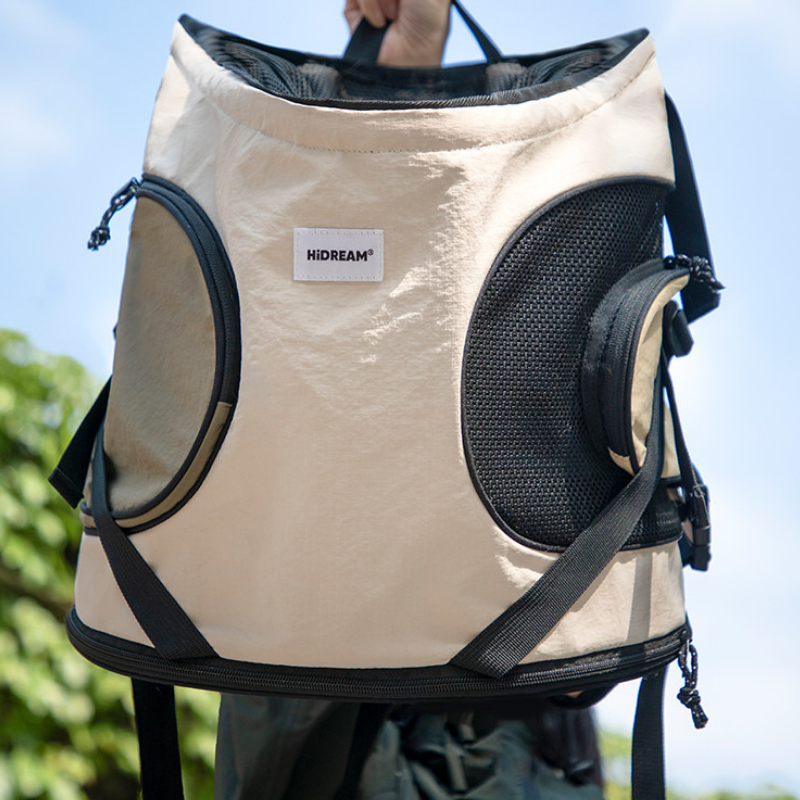 Breathable Front-Facing Cat Carrier Backpack close-up detail view