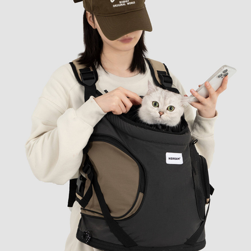 Atmungsaktiver Front-Katzen-Tragetasche Rucksack Größen- und Passformansicht