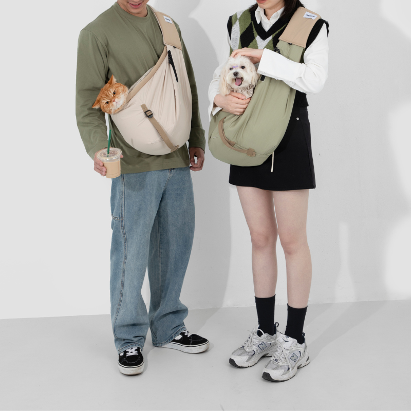 Ergonomic Portable Hands-Free Pet Sling Carrier