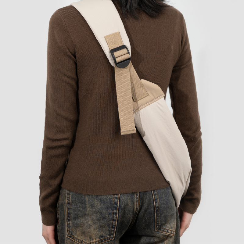 Ergonomic Portable Hands-Free Pet Sling Carrier