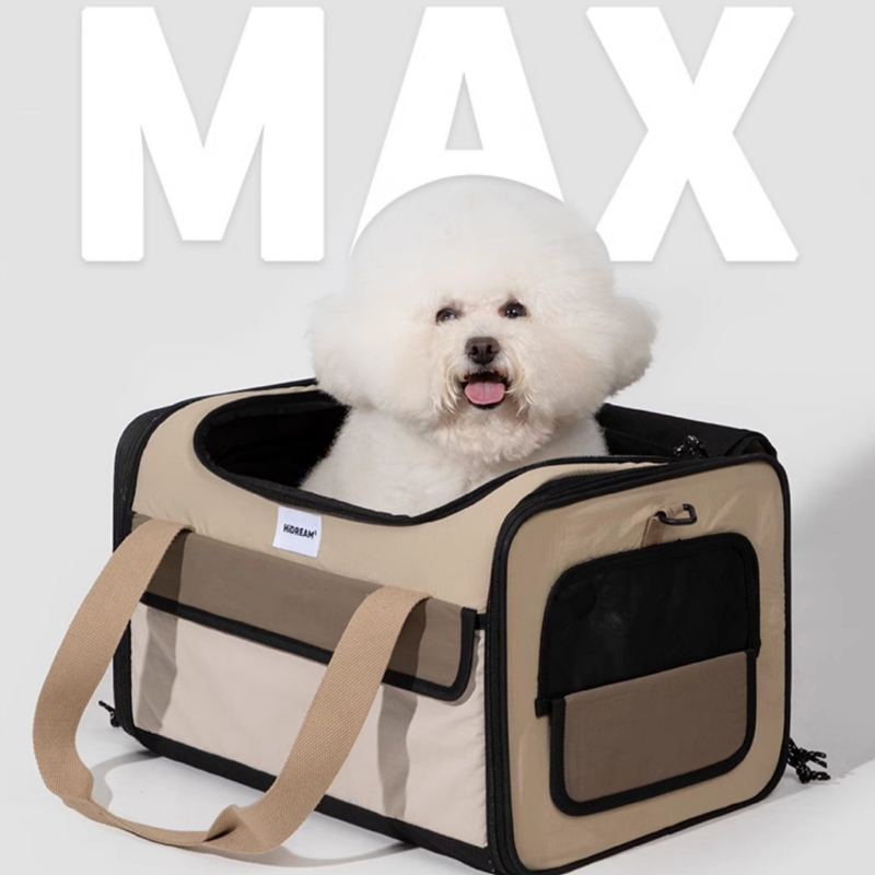 Airline Approved Foldable Pet Carrier close-up detail view