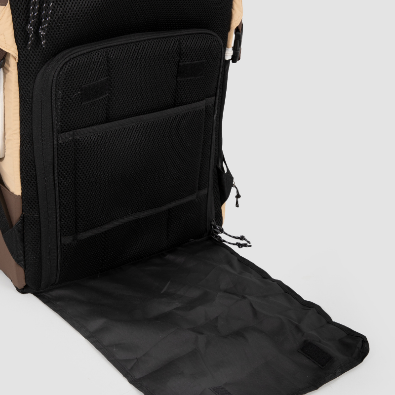 Pet Backpack Carrier with Expandable Tent Space