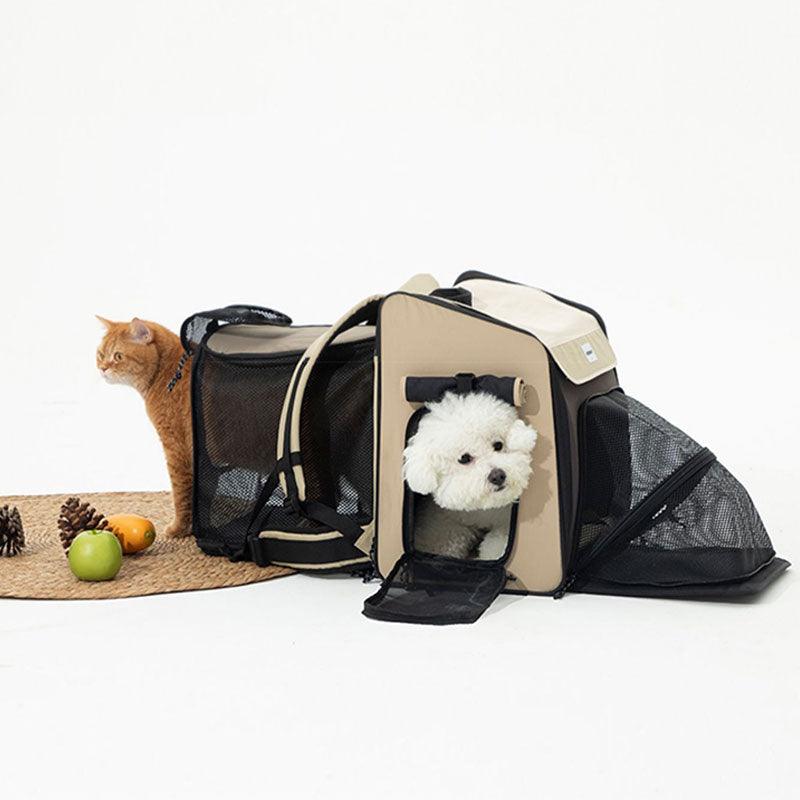Beiger erweiterbarer Tragerrucksack mit Hund und Katze neben offenem Tunnel