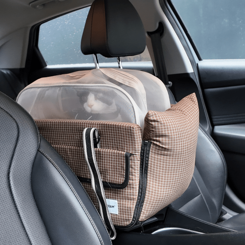 Centre Console Pet Car Seat for Cats and Small Dogs - ZoePaws